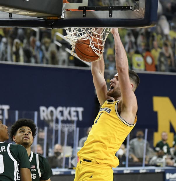 Michigan Wolverines basketball's Hunter Dickinson