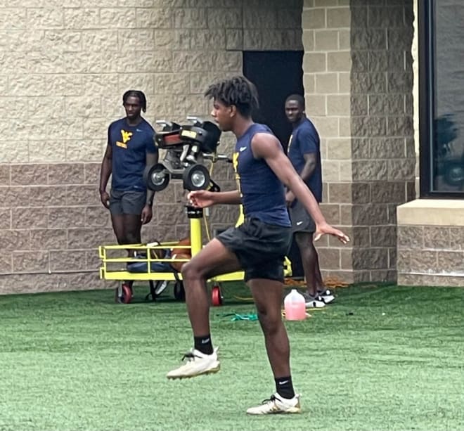 Robinson worked out at wide receiver for the West Virginia Mountaineers.
