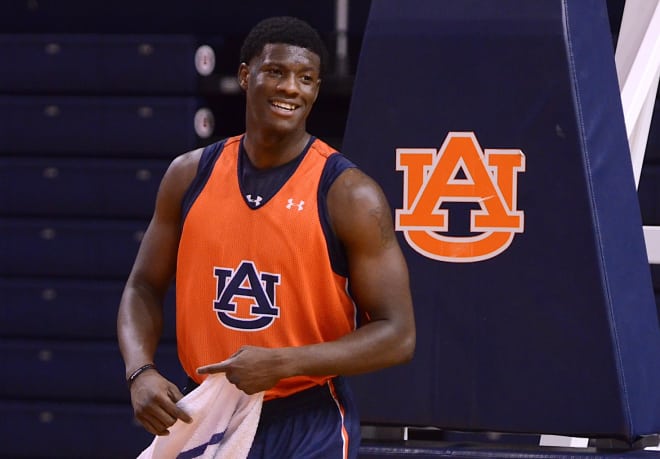 Purifoy can continue to practice and participate in team activities.