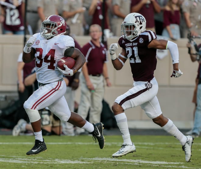 Alabama running back Damien Harris breaks away for a 75-yard touchdown against Texas A&M. Photo | Getty Images