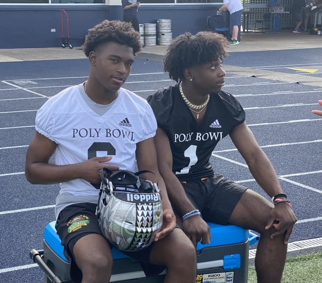 Uncommitted four-star CB Rodrick Pleasant, left, next to USC five-star freshman receiver Zachariah Branch during Polynesian Bowl practice this week in Hawaii.