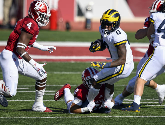 Michigan Wolverines football sophomore wide receiver Giles Jackson has 10 receptions for 81 yards this season.