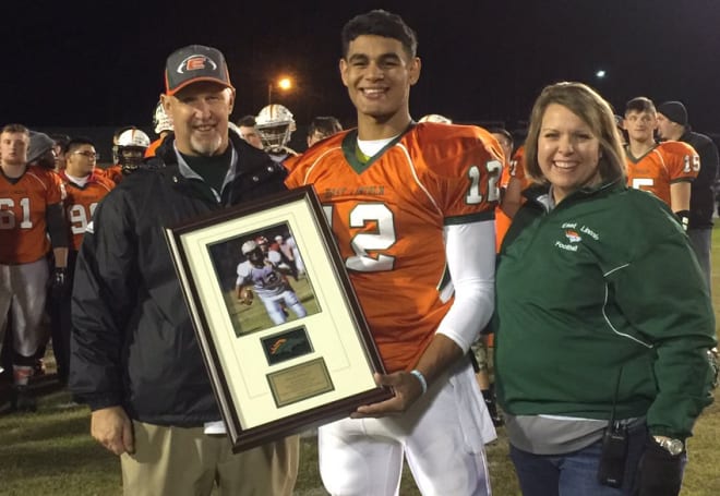 Former Tar Heel Chazz Surratt shines in NY Jets season opener - Tar Heel  Blog