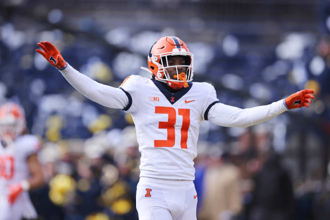 Illinois Fighting Illini Top 10 Players: College Football Preview 2022