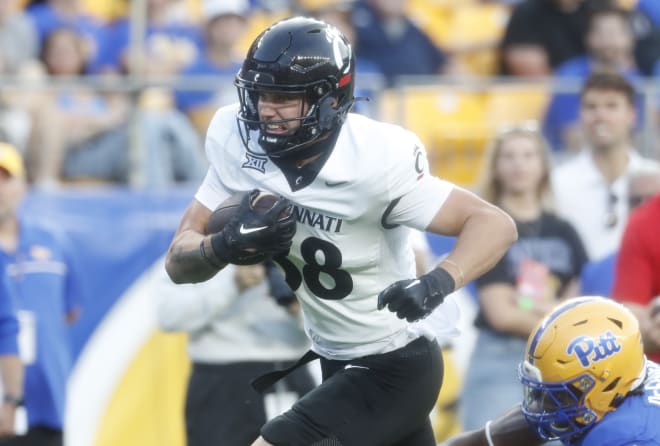 Singletary caught four passes including a touchdown at Pitt last season for the Bearcats