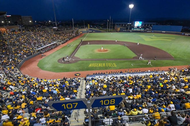 The West Virginia Mountaineers baseball team played in front of 4,070 Wednesday night
