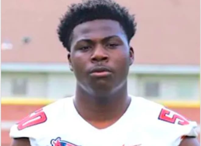 Junior defenive tackle Felix Hixon picked up three offers on Monday evening. 