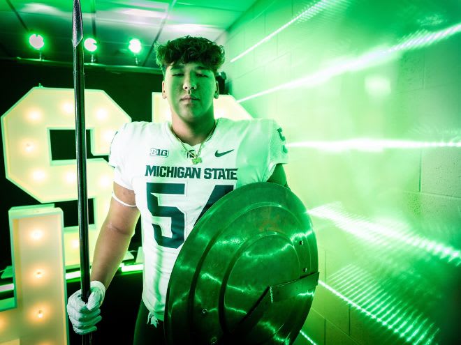 2024 three-star offensive line commit Andrew Dennis on Michigan State official visit (Photo courtesy of Andrew Dennis) 