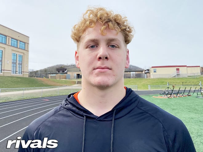 2024 Murfreesboro (Tenn.) offensive tackle Jesse Perry holds an offer from the Vols. 