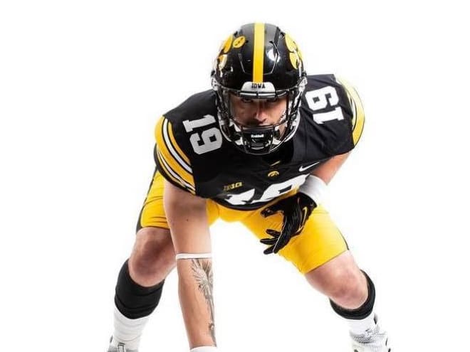 2024 tight end Eric Karner visited Iowa last Saturday for the Hawkeyes' spring game. 