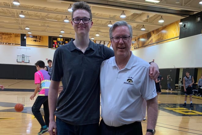 Iowa has extended a scholarship offer to 2022 center Riley Mulvey. 