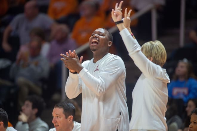 Alabama Assistant Coach Roman Tubner yells instructions from the bench during the NCAA women's basketball match between Tennessee and Alabama at Thompson-Boiling Arena, Knoxville, Tenn. on Sunday, Jan. 1, 2023.