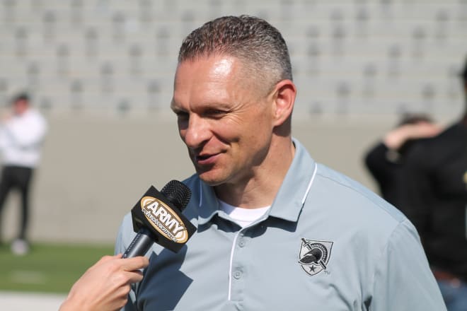 Army Head Coach Jeff Monken welcomes the 2017 football recruiting class