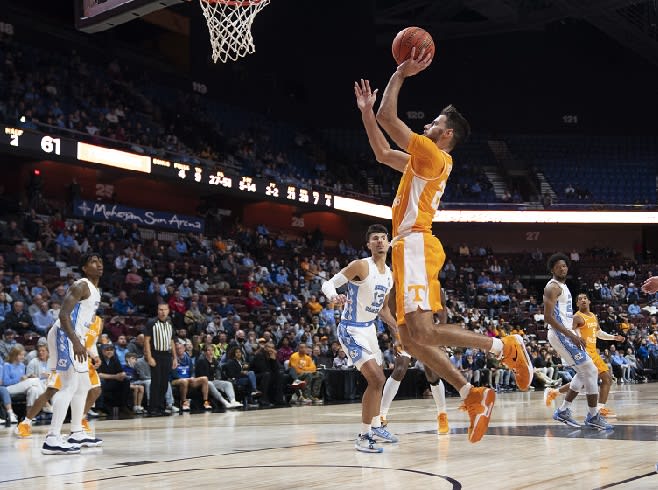 Tennessee had plenty of uncontested shots against UNC's struggling defense Sunday.