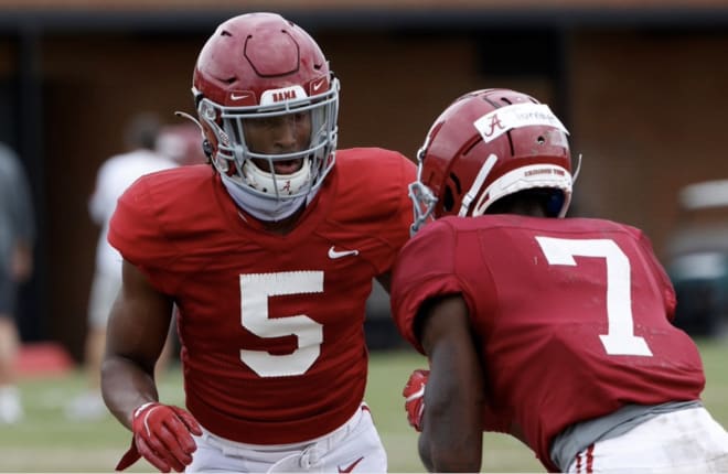 Alabama defensive backs Jalyn Armour-Davis (5) and Brandon Turnage (7) go up against each other during practice. Photo | Alabama Athletics