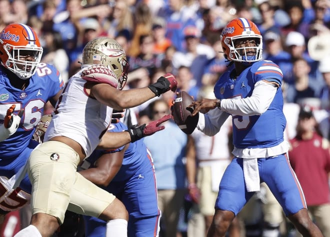 FSU defensive end Jermaine Johnson pressure UF quarterback Emory Jones.