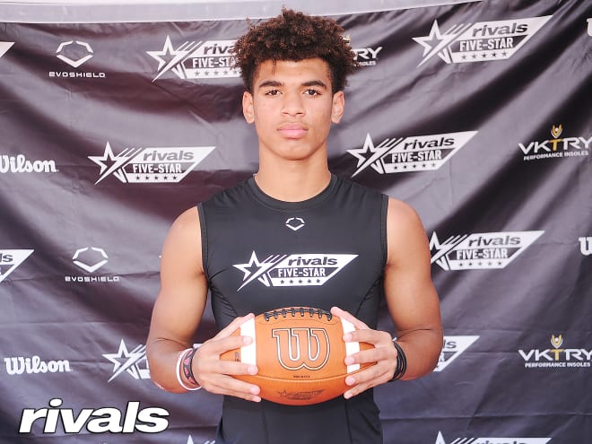 Notre Dame Fighting Irish football recruiting target and 2024 four-star cornerback Kaleb Beasley