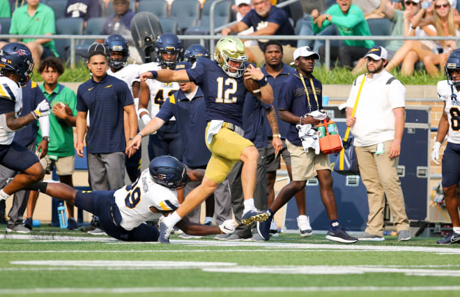 Notre Dame Fighting Irish football freshman quarterback Tyler Buchner