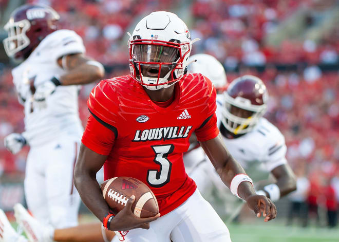 Louisville Cardinals quarterback Malik Cunningham