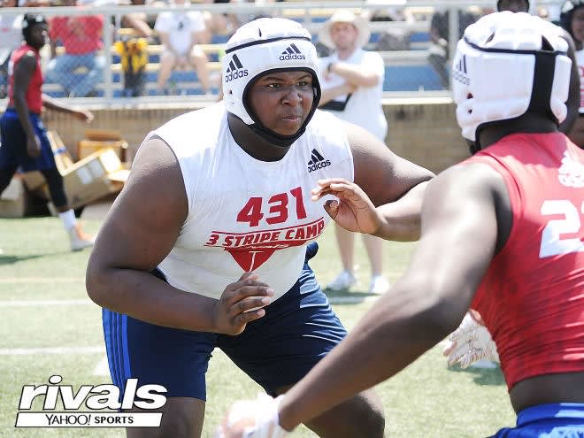 Indiana offensive lineman Kiyaunta Goodwin has a ton of great offers, most recently from UNC, which he discusses here.
