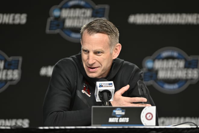 Alabama Crimson Tide head coach Nate Oats answers a question during a press conference for their NCAA Tournament South Region game at KFC YUM! Center. Photo | Jamie Rhodes-USA TODAY Sports
