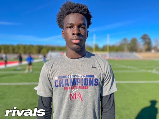 2025 Montgomery Academy (Ala.) wide receiver Derrick "DJ" Vinson holds an offer from Tennessee.