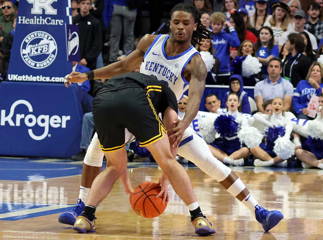 Kentucky freshman guard Cason Wallace applied pressure to a MWS ball-handler during Sunday night's exhibition game at Rupp Arena.