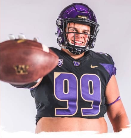 2019 four-star Pittsburgh (Calif.) defensive tackle Jacob Bandes during his unofficial visit to Washington in April. 