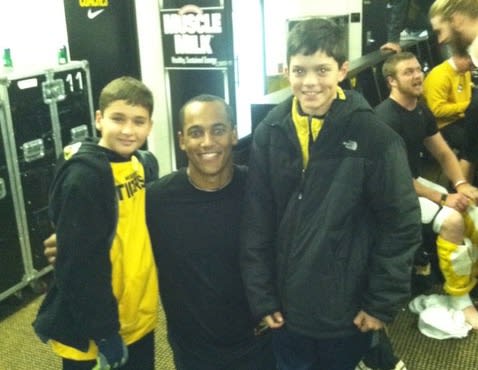 Bauer and his brother with former Tiger quarterback James Franklin