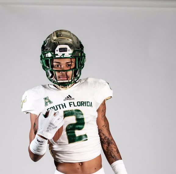 Weaver poses during his USF official visit