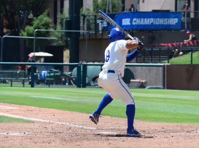 Former UC Santa Barbara shortstop Jordan Sprinkle announced Friday he will transfer to Arkansas.