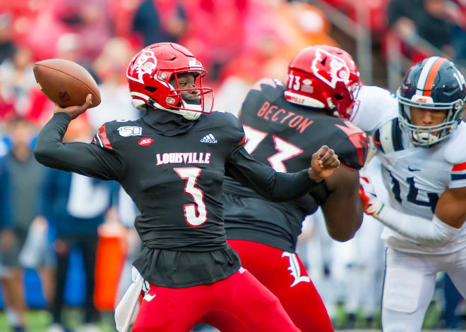 Louisville Cardinals quarterback Malik Cunningham