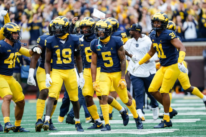 CBS Sports 2023 NFL Mock Draft has Michigan defender in first