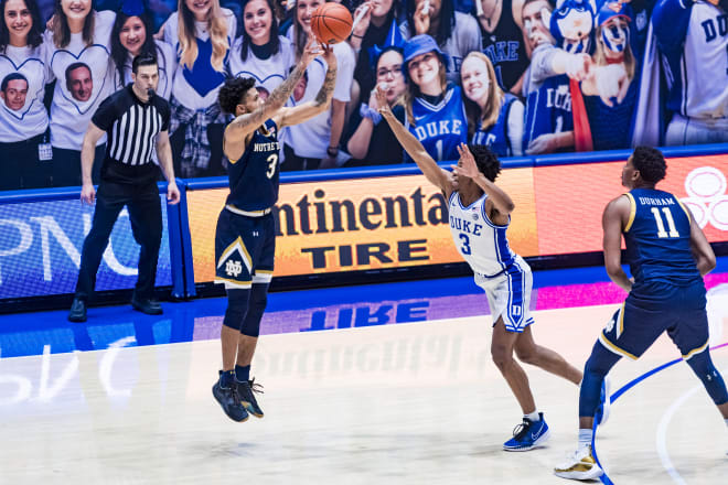 Notre Dame Fighting Irish men’s basketball junior point guard Prentiss Hubb