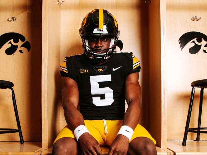 Iowa hawkeye football recruiting discount