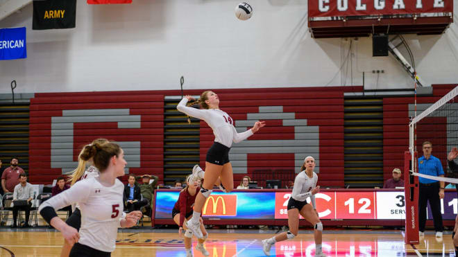 Colgate outside hitter Alli Lowe