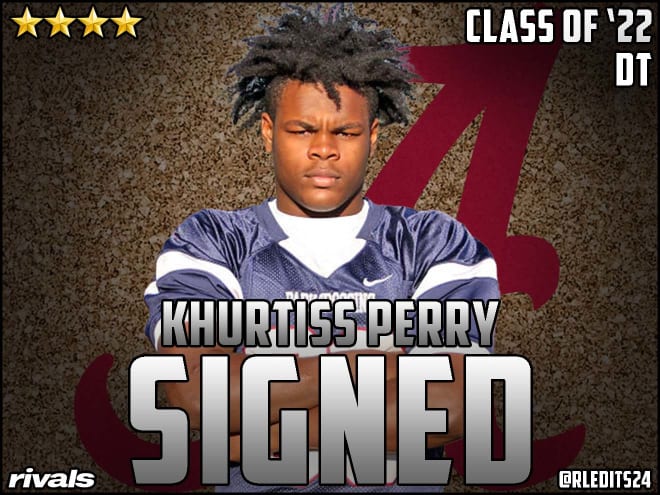 Khurtiss Perry signs with the Crimson Tide