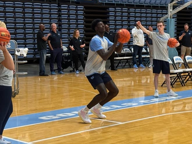 Early Lessons Plentiful For UNC Basketball Rookie Drake Powell