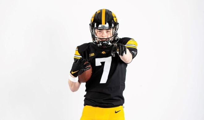 Chicago defensive back John Nestor committed to the Iowa Hawkeyes on Monday.