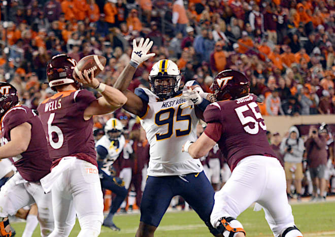 The West Virginia Mountaineers football team responded after a fourth down stop.