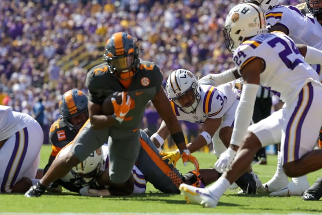 Tennessee running back Jabari Small scores on a one-yard touchdown in the first quarter against LSU at Tiger Stadium on Oct. 8, 2022. 