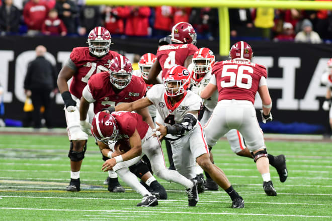 Nolan Smith records a sack in the national championship. (Perry McIntyre/UGA Sports Communications)