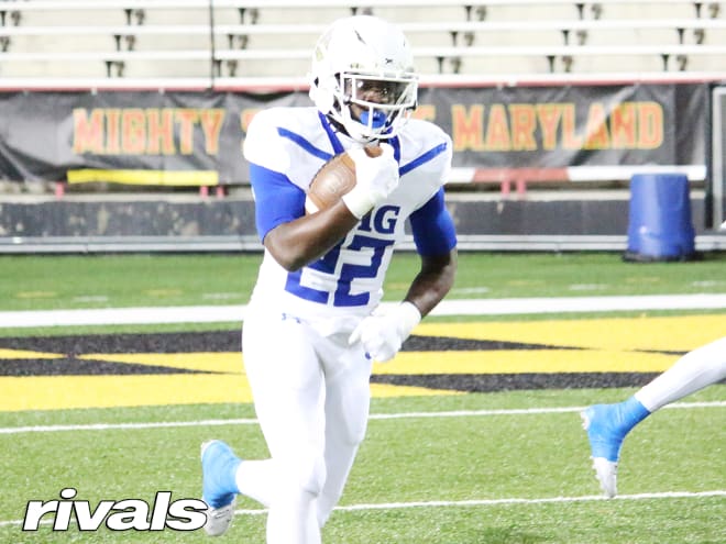 Texas Longhorns Snag Commitment From 2024 RB Jerrick Gibson