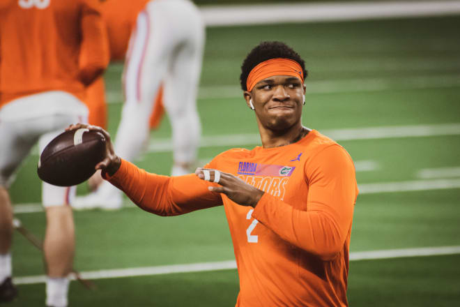 Anthony Richardson warms up before the Florida Gators' Cotton Bowl matchup against Oklahoma. 