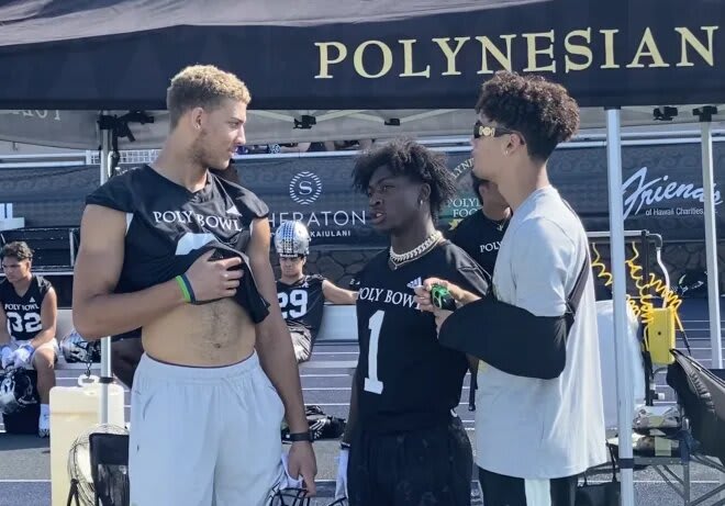 Duce Robinson, left, with USC freshmen and fellow five-stars Zachariah Branch and Malachi Nelson at the Polynesian Bowl in Hawaii in January.