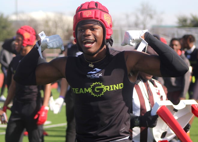 Dallas defensive back Isaiah Nwakobia holds 20 offers. 