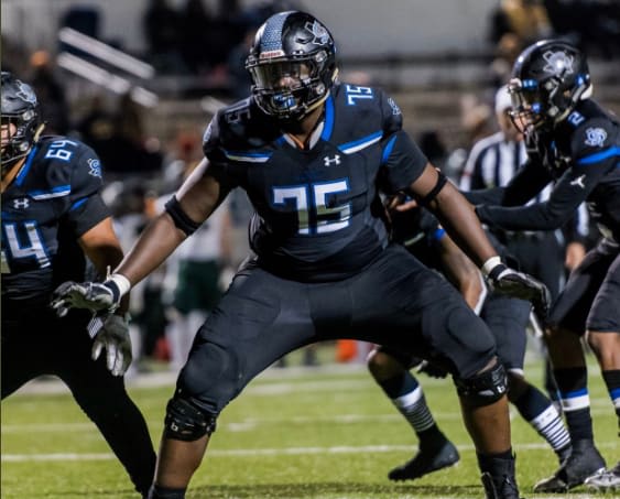 Mansfield Summit OT Jacoby Jackson is one of the program's top OL targets for the 2021 class