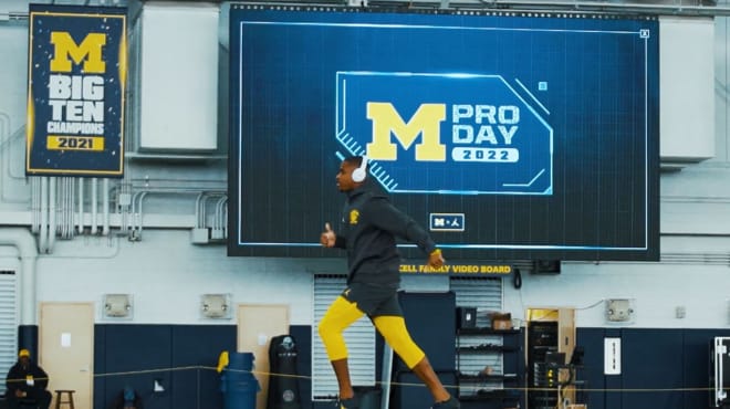 Michigan Football Recruiting: Christopher Hinton's Dad Talks Process, More  - Maize&BlueReview