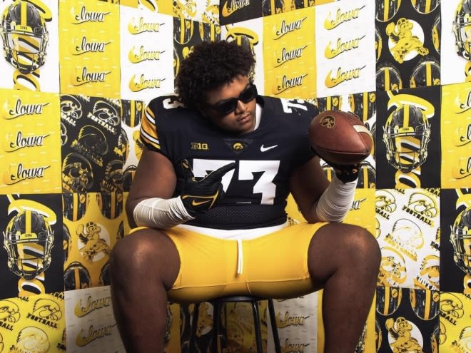 2025 four-star OL Nick Brooks announced his commitment to Iowa on Friday. 