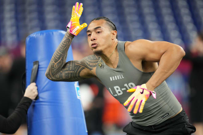 Former Notre Dame linebacker Marist Liufau did his on-field workout in Lucas Oil Stadium on Thursday. (USA TODAY Sports, Kirby Lee)